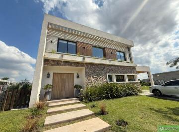 Casa de 5 ambientes, Moreno · Casa en Venta. Fincas de Alvarez. Moreno.