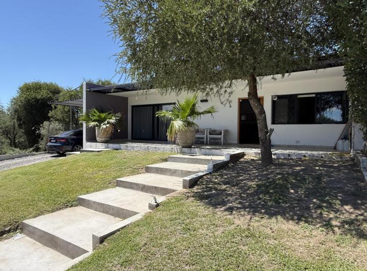 Casa · 190m² · 4 Ambientes · 2 Cocheras