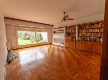 Casa · 160m² · 4 Ambientes · 2 Cocheras · Venta Casa 4 Ambientes en Villa Madero