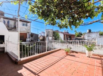 PH de 4 ambientes, Tres de Febrero · PH Frente de 2 Plantas en Venta – Caseros C/cochera