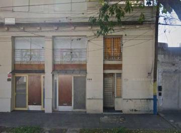 Casa · 54m² · 4 Ambientes · Venta Casa Triplex con Patio y Parrillero