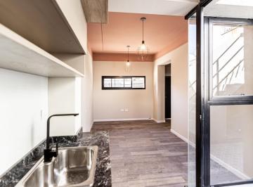 Casa · 40m² · 2 Ambientes · Arroyito Río: 1 Dormitorio con Independencia, Outdoor E Identidad Propia