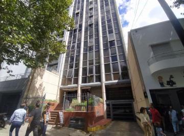 Oficina comercial · 30m² · 2 Ambientes · 1 Cochera - Zaparart Propiedades · (13 y 47) Oficina Comercial Centrica/tribunales de 30 m² en Venta, Opcion Cochera La Plata