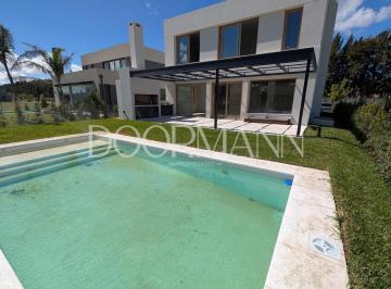 Casa · 293m² · 6 Ambientes · 3 Cocheras · Casa en Venta 4 Dorm. Carpinchos Nordelta