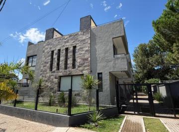 Casa · 150m² · 2 Dormitorios · 1 Cochera · Venta Duplex 2 Dorm. en Suite Costa Azul Carlos Paz