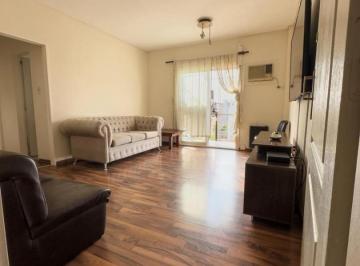 Departamento · 49m² · 2 Ambientes · 1 Cochera · Excelente Semipiso en Avellaneda