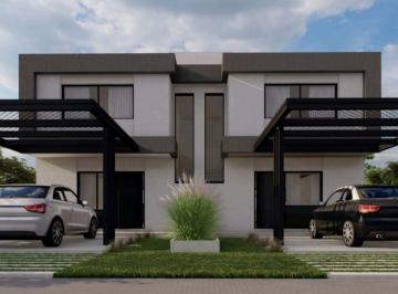 Casa de 7 ambientes, Córdoba · Venta Duplex en Pozo 3 Dor - Docta Av