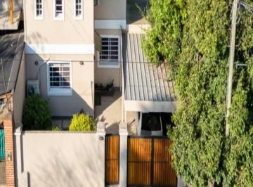 Casa · 220m² · 4 Ambientes · Hermosa y Moderna Casa en Barrio El Trebol Ezeiza.