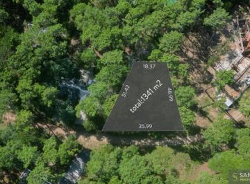 Terreno , Cariló · Lote de 1341 m² en Venta - Barrio Zorzal, Cariló
