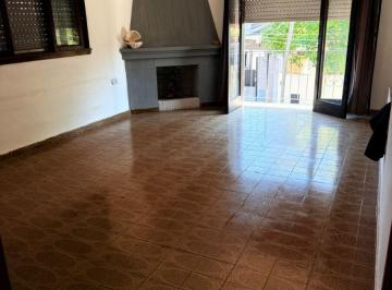 Casa de 3 ambientes, Tigre · Departamento en Alquiler, Planta Alta, Entrada por Escalera Independiente