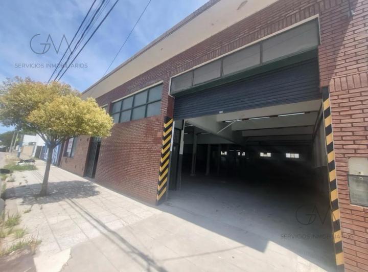 Local comercial · 750m² · 1 Cochera