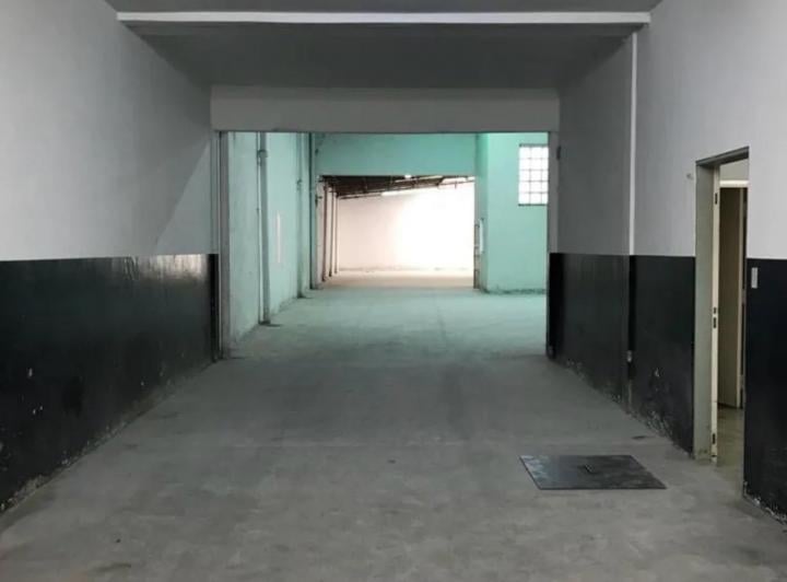 Local comercial · 400m² · 20 Cocheras