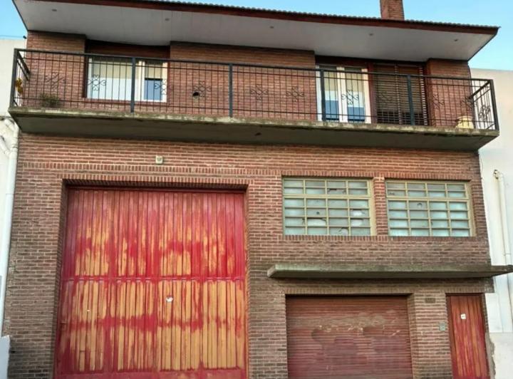 Local comercial · 300m² · 1 Cochera