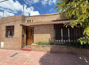 Casa de 4 ambientes, Córdoba · Vendo Casa - B. Villa Cabrera