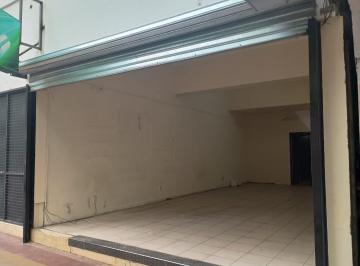 Local comercial · 80m² · 5 Ambientes · Local Amplio Multiples Usos