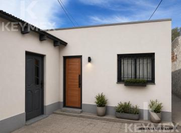 Casa · 50m² · 3 Ambientes · Casa a Reciclar | Lote Interno | Barrio Hipódromo | La Plata