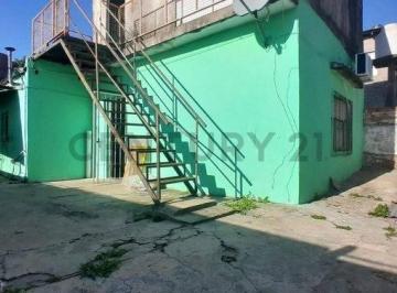 PH · 53m² · Venta PH 2 Amb y Depto 2 Amb en Isidro Casanova
