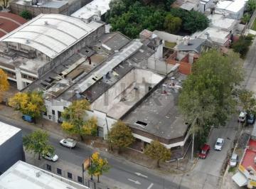 Bodega-Galpón · 2766m² · Venta Galpón/ Deposito 2700 m² en Boulogne Inversor