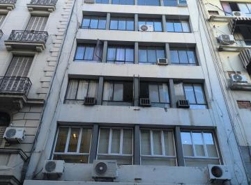 Oficina comercial · 120m² · 4 Ambientes · Unico Piso de Oficinas en El Microcentro de 120 M²! Gran Oportunidad!