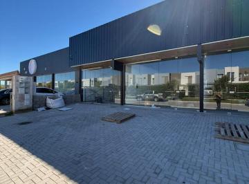 Bodega-Galpón · 121m² · 3 Ambientes · Local en Venta y Alquiler Docta Boulevard