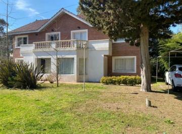 Casa · 120m² · 6 Ambientes · 1 Cochera · Casa Tipo Duplex de 3 Dorm. en Excelente Ubicacion - Pinamar