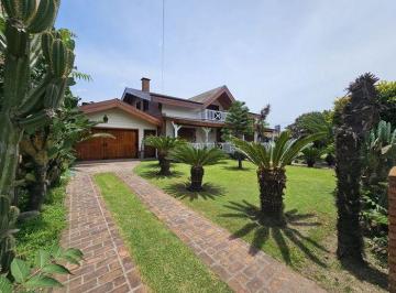 RLD-RLD-2576_2 · Nuevo Valor - Chalet Barrio Ex Malibu - Estilo Texana