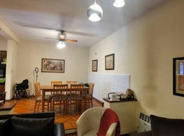 Casa de 4 ambientes, Rosario · Hermosa Casa Dos Plantas a m de Plaza Las Heras y Av San Martin