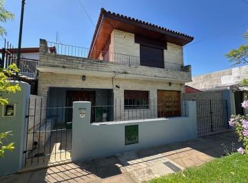 Casa · 162m² · 4 Ambientes · 2 Cocheras · Casa a a Venta en Don Torcuato