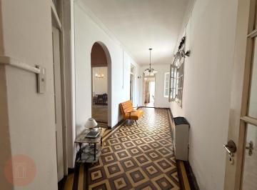 Casa · 188m² · 6 Ambientes · Venta en Block - Casa con Dos Departamentos Zona Don Bosco