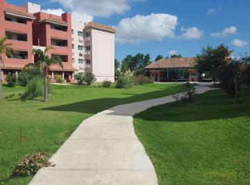 Departamento de 2 ambientes, Córdoba · Departamento 1 Dormitorio C/ Galería Propia y Cochera en Complejo Cerrado Bardas - Zona Sur