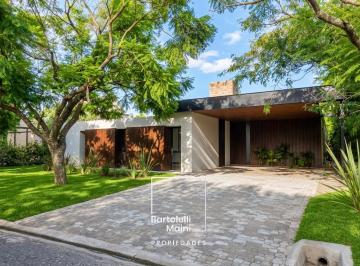 Casa de 4 ambientes, Pueblo Esther · Venta | Casa en Country La Bahia | 3 Dorm.