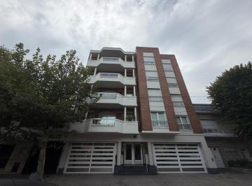 Departamento · 4 Ambientes · 1 Cochera · Departamento en Ramos Mejia