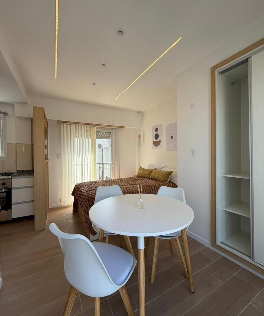 Departamento 1 Ambientes en Plaza Colón, 28m² con balcón terraza