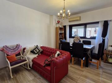 Departamento · 47m² · 3 Ambientes · Depto. Reciclado en Venta de 3 Ambientes Vista Abierta Piso Alto