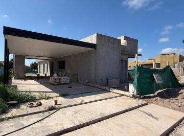Casa de 8 ambientes, Mayor Drummond · Casa a Estrenar en Venta, Luján de Cuyo