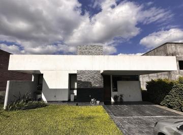 Casa · 100m² · 4 Ambientes · 2 Cocheras · Casa en Country El Mirador de Los Nogales