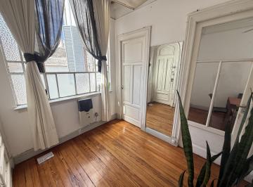 Departamento · 52m² · 3 Ambientes · Departamento en San Telmo - Edificio Estilo Francés