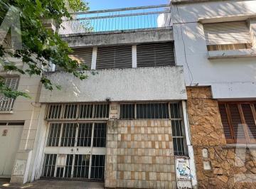 Casa · 141m² · 5 Ambientes · 1 Cochera · Casa en Venta en La Plata
