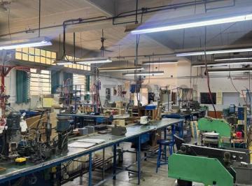 Bodega-Galpón · 1800m² · Fábrica en Venta – Villa Ballester, Buenos Aires