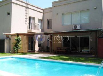 Casa · 156m² · 6 Ambientes · Casa en Venta en El Recodo, Garin, Escobar con Pileta