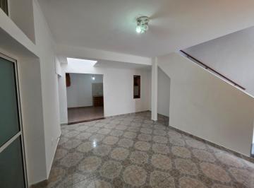 PH · 70m² · 3 Ambientes · PH en Venta en Mataderos
