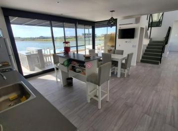 Casa · 170m² · 4 Ambientes · 1 Cochera · Casa Chalet en Alquiler en San Sebastian, Escobar, G. B. a. Zona Norte