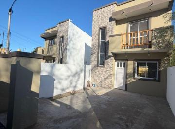Casa de 3 ambientes, Mar del Tuyú · Venta Duplex Al Frente - a Estrenar - Calle 6 Entre 62 y 63, Mar del Tuyú.