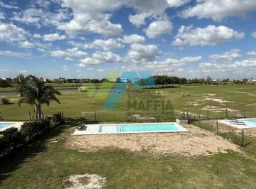 Casa · 350m² · 5 Ambientes · 2 Cocheras · Casa en Venta Ubicado en El Cantón Golf, El Cantón, Escobar