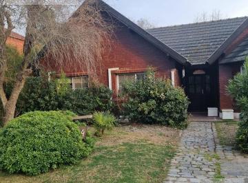 Casa · 150m² · 4 Ambientes · 2 Cocheras · Venta - Casa en Echeverria del Lago Canning - Apto Crédito