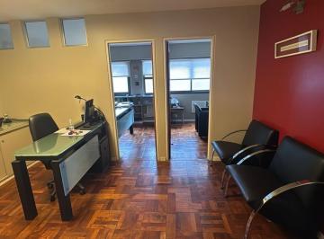 DIS-DIS-469_2 · Oficina Amoblada en Venta
