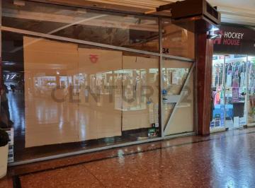 Local comercial · 28m² · 1 Ambiente · ¡Oportunidad Única! Local con Depósito en Alquiler El Corazón de Flores