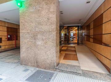 Departamento · 83m² · 4 Ambientes · 1 Cochera · Venta de 4 Ambientes con Dependencia y Cochera en Caballito