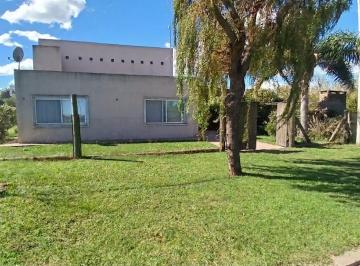 Casa de 5 ambientes, Aldao · Casa 5 Amb en Barrio Pampa (Aldao) – Pileta y Cochera