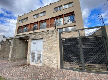 Departamento · 60m² · 3 Ambientes · 1 Cochera · Departamento Duplex 3 Ambientes en Moreno con Cochera